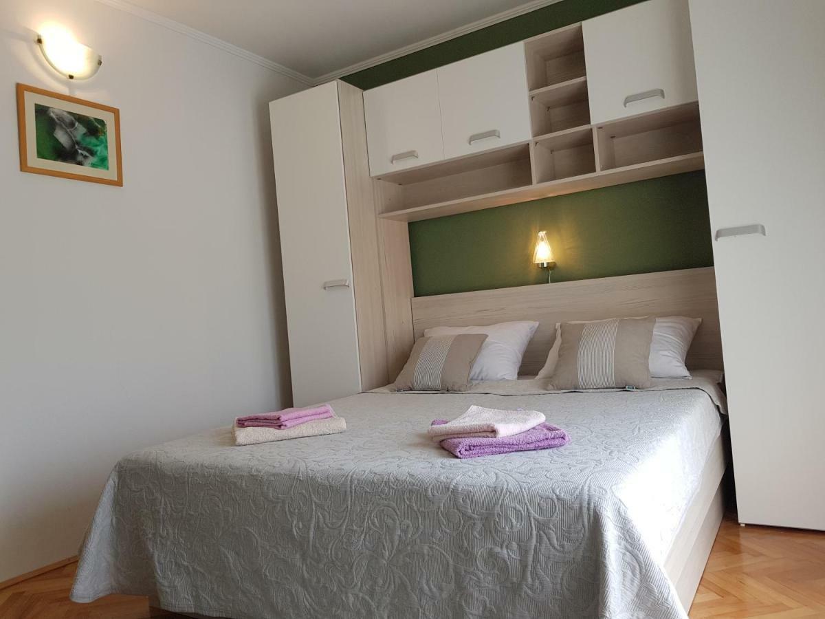Rooms Neda Rab Town Exterior photo